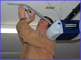 Neighborhood Garage Door Service Louisville, KY 502-385-0127 - garage-doors